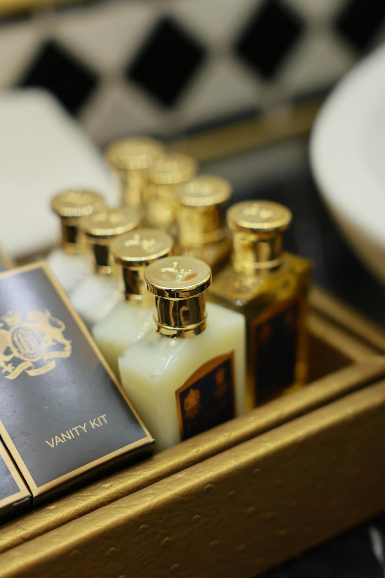 Golden Palace Hotel 예레반 외부 사진